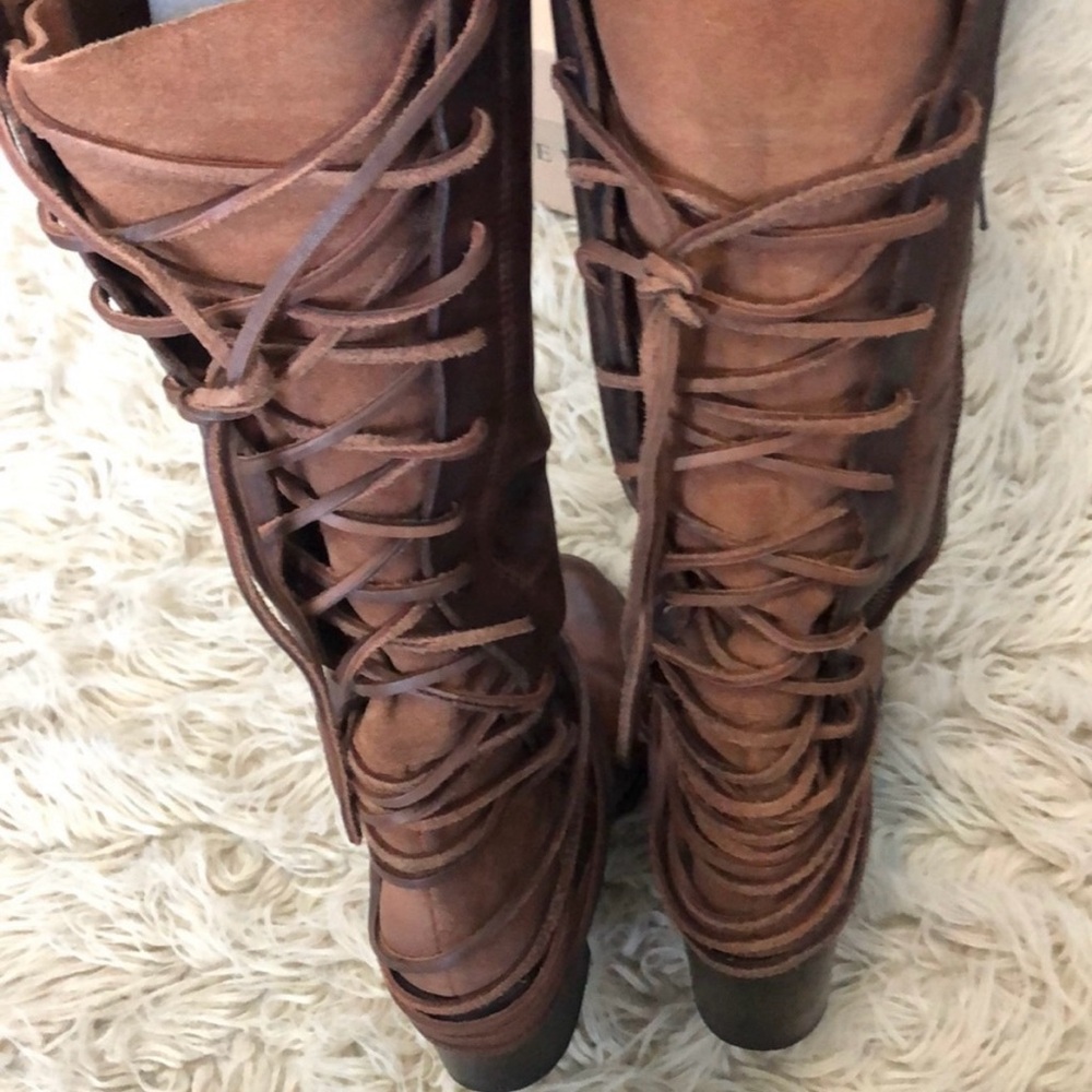 Freebird Coal Distressed Brown Lace-Up Boots - Picture 5 of 6
